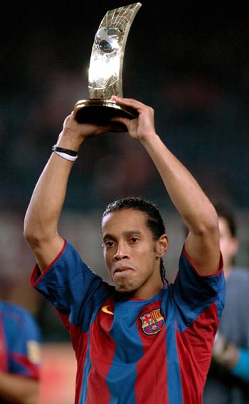 面临难以逾 面临难以逾