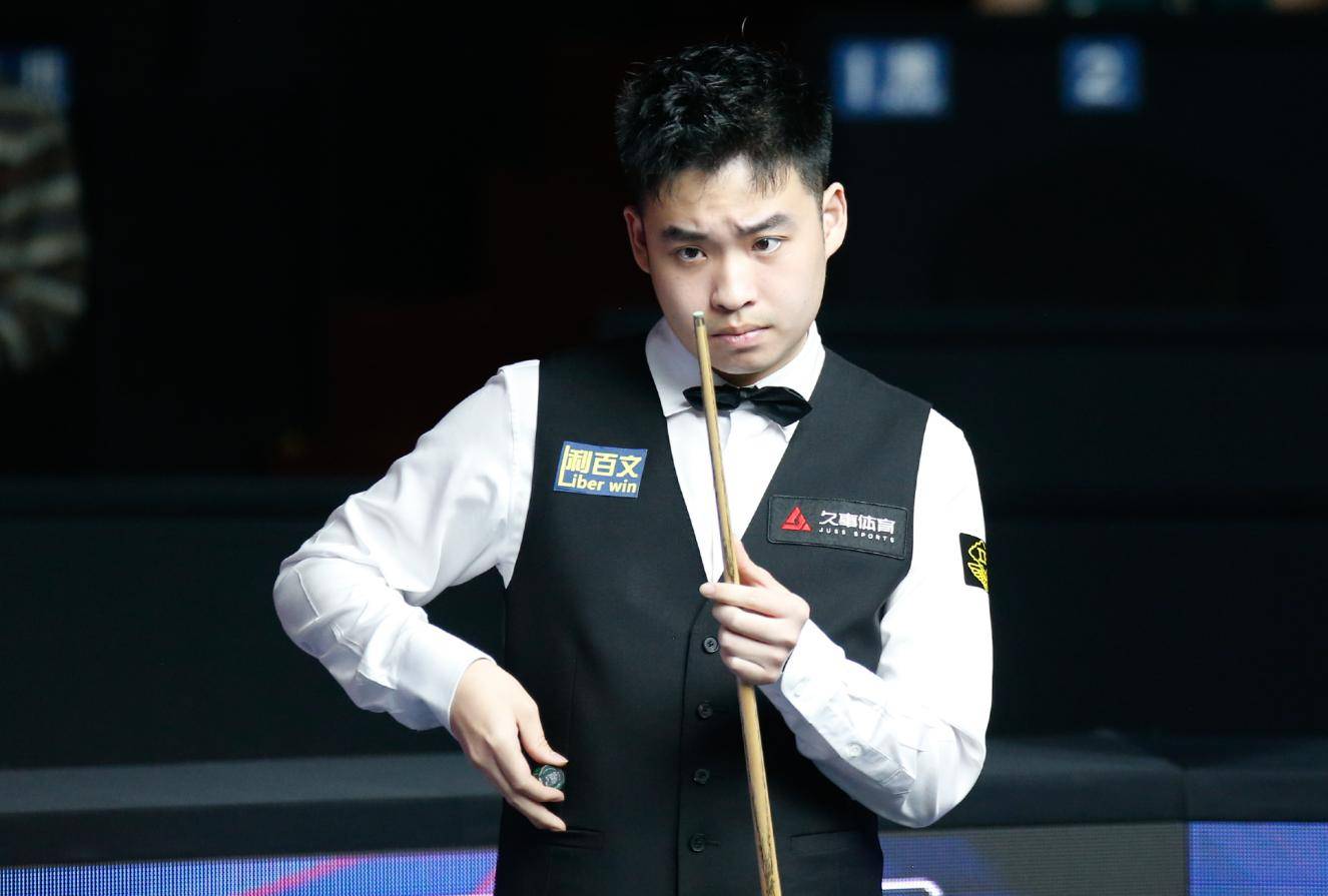 力求在绿茵 力求在绿茵