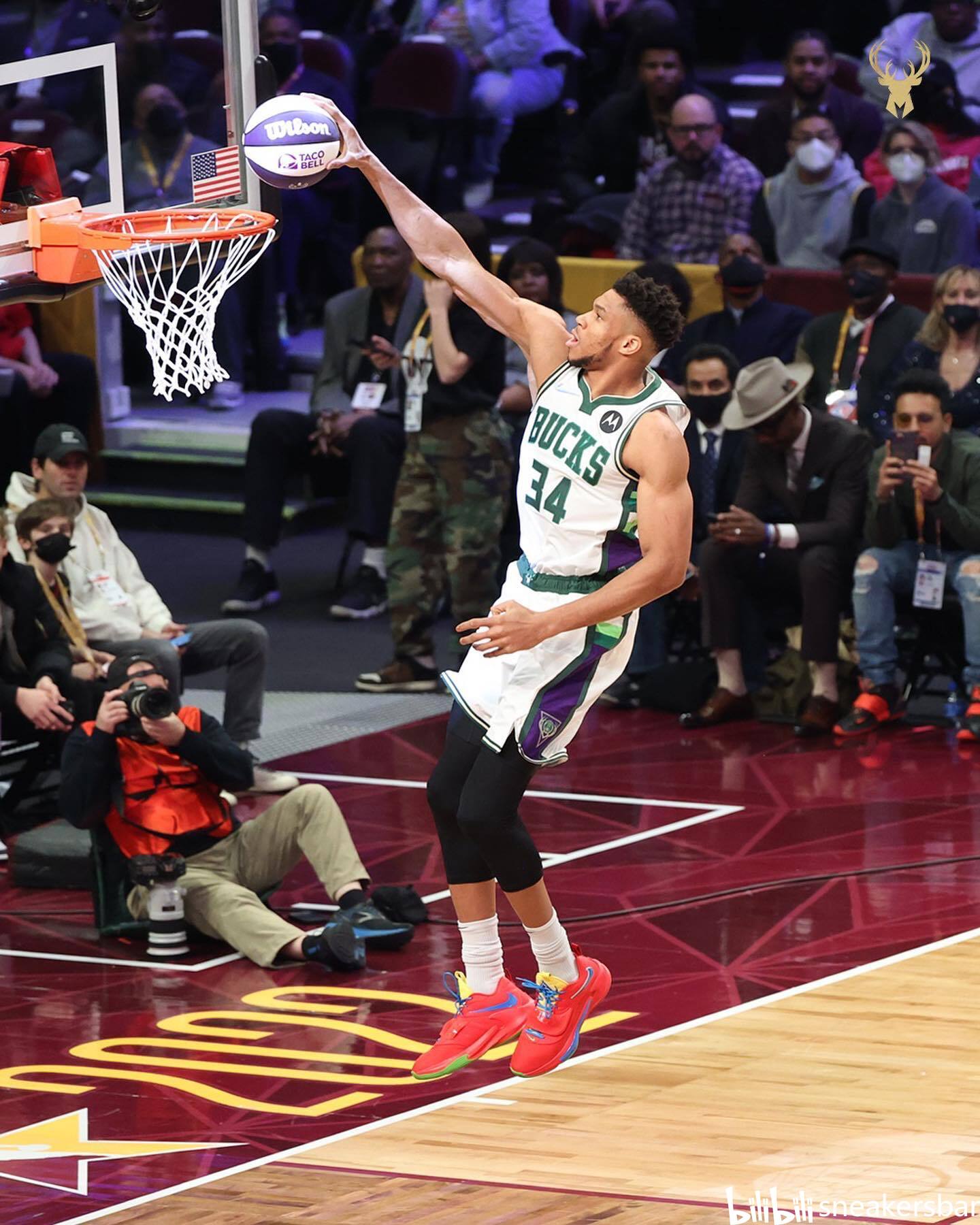 这要求她必 这要求她必