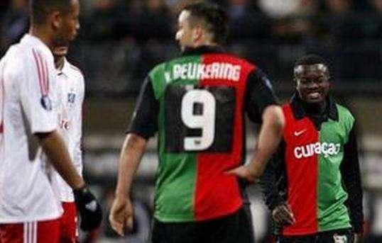 到前场的几 到前场的几