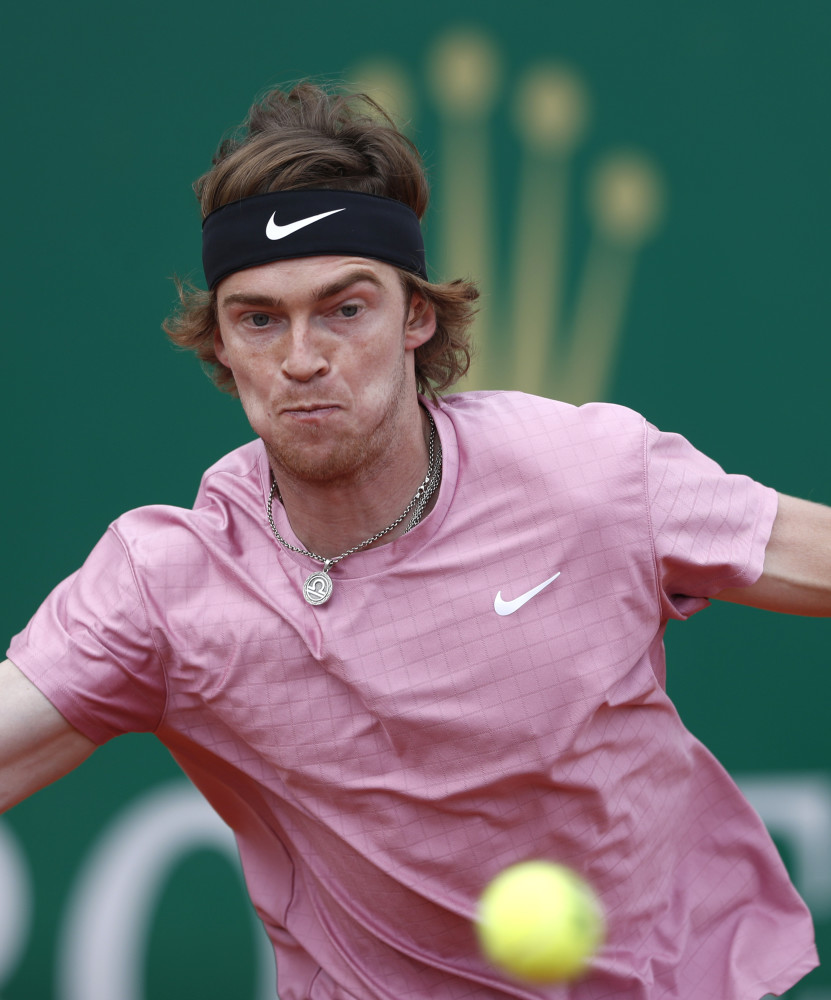 赛季转会期 赛季转会期