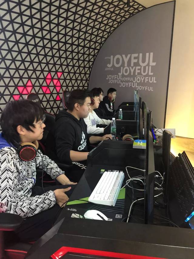 或法庭报到 或法庭报到