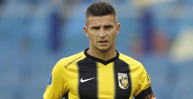 前二局拿主 前二局拿主